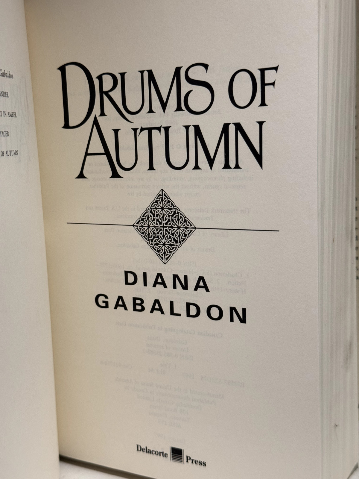 DRUMS OF AUTUMN – OUTLANDER Diana Gabaldon FIRST EDITION FIRST PRINTING HC DJ