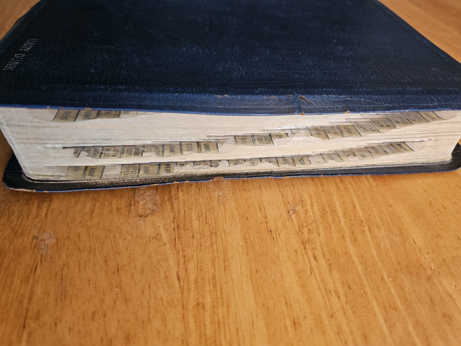 The Ryrie Study Bible KJV Red Letter Text, Moody Press 1978, Blue Bond Leather
