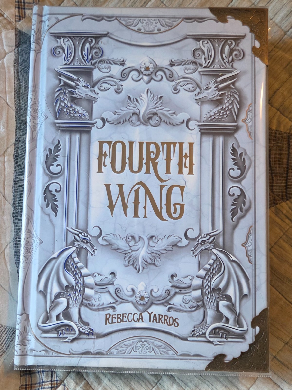 New Fourth Wing (Wing and Claw Collection) by Rebecca Yarros – Hardback