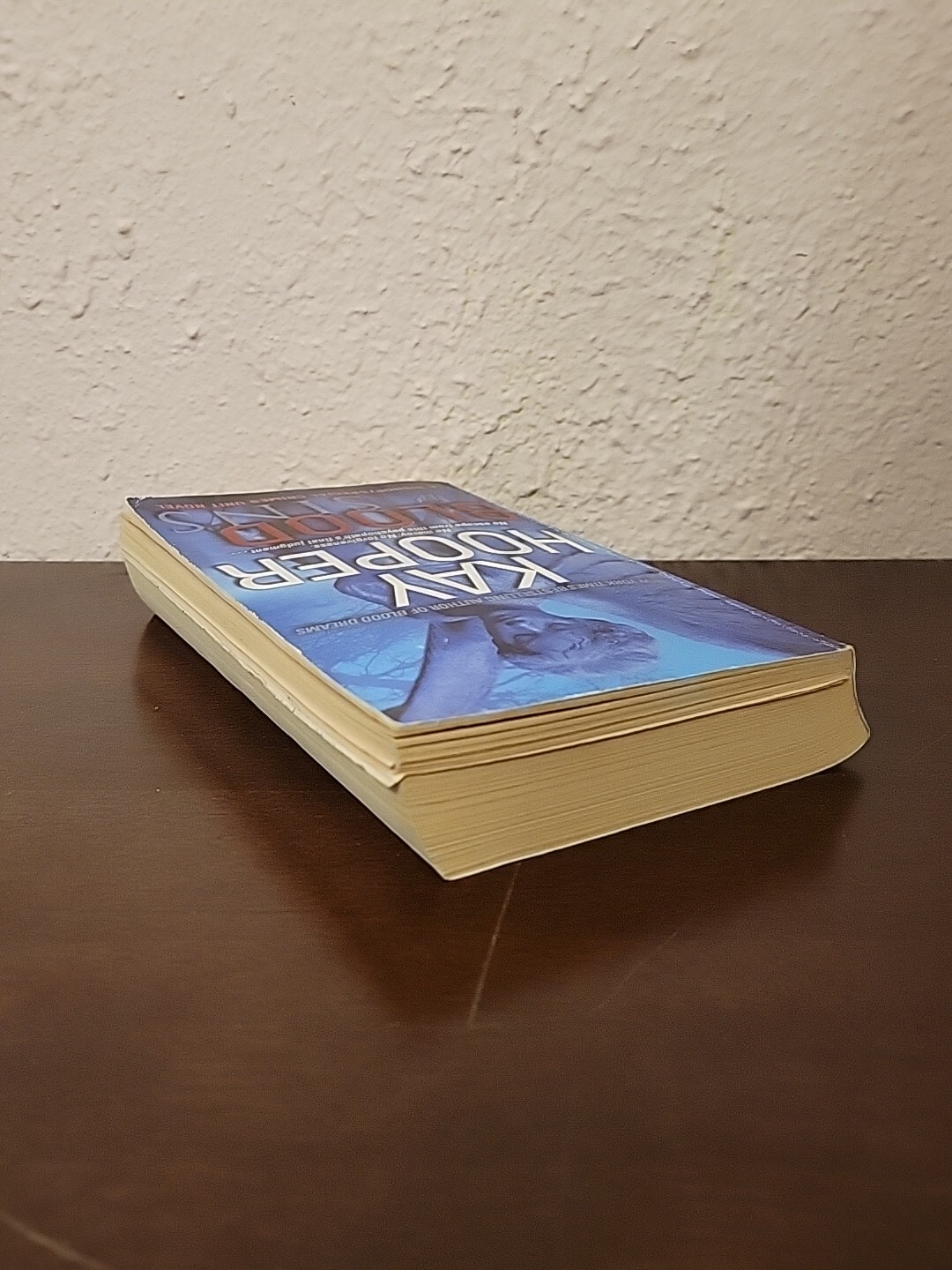 Lott of 3 paper back books by Kay Hooper – Blook Ties, Blook Dreams & Blood Sins