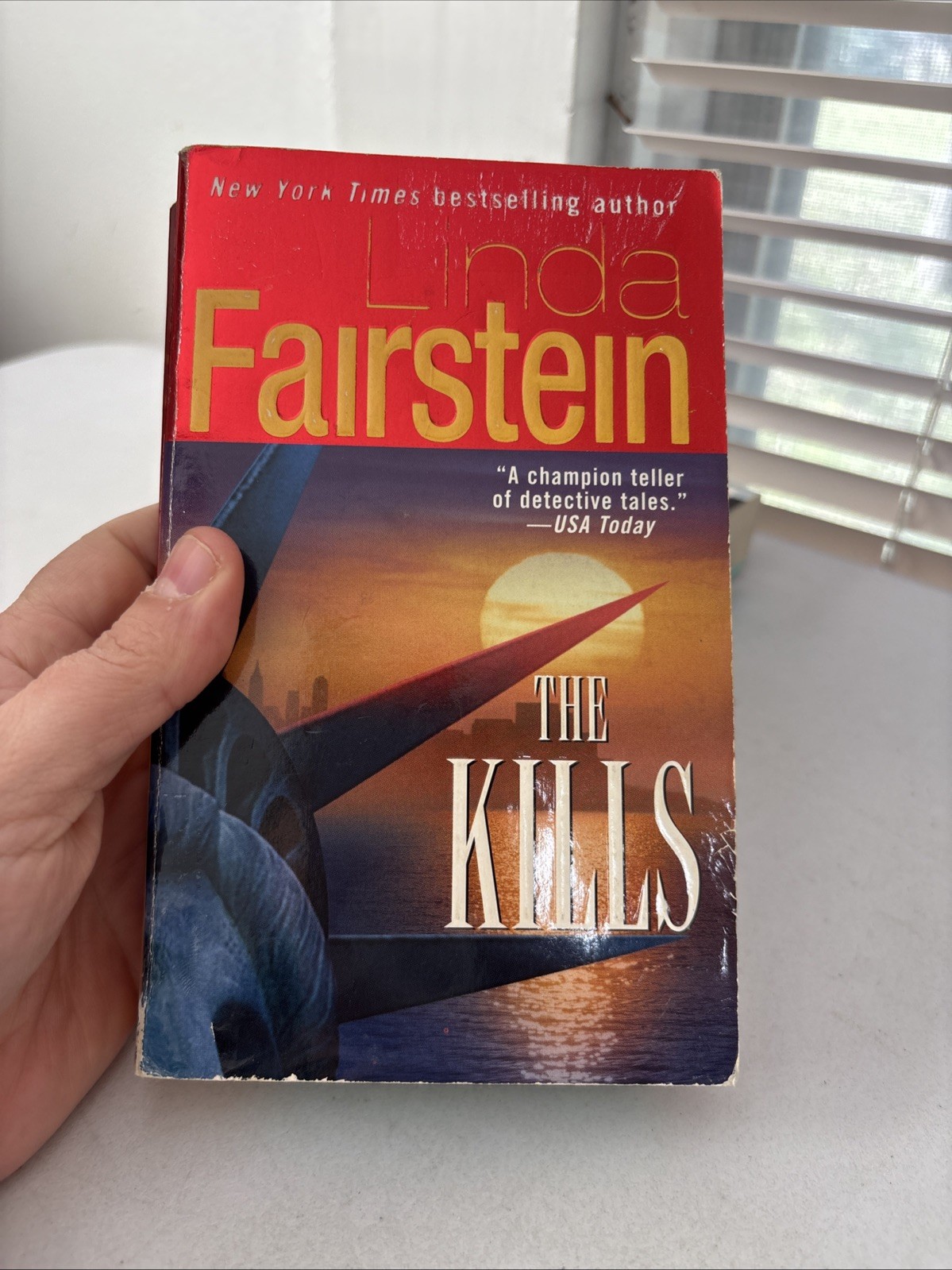 Lot of 10 – Mystery and Thrillers – Mixed Authors – FREE SHIPPING