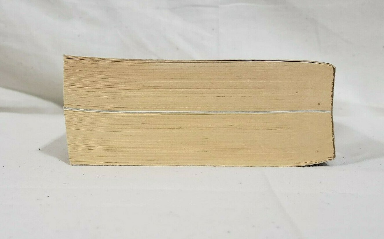 Kingsbridge Ser.: The Pillars of the Earth by Ken Follett 1st Signet Edition PB