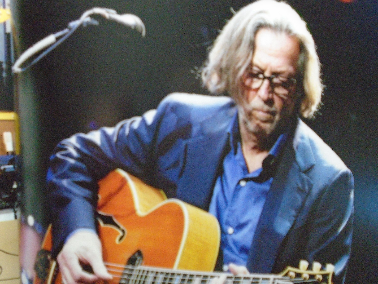 CLAPTON THE ULTIMATE ILLUSTRATED HISTORY HARDCOVER BY CHRIS WELCH 2011