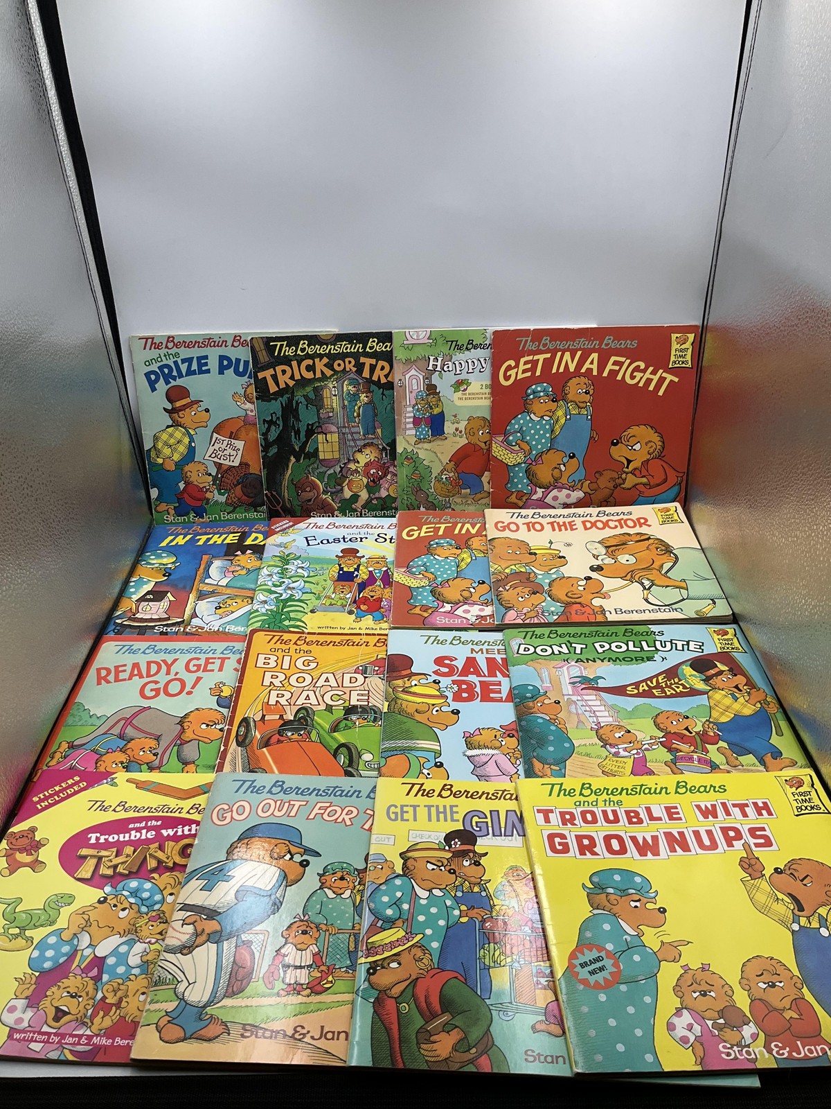 Lot of 25 Berenstain Bears Paperback Books by Stan & Jan Bernstein Various