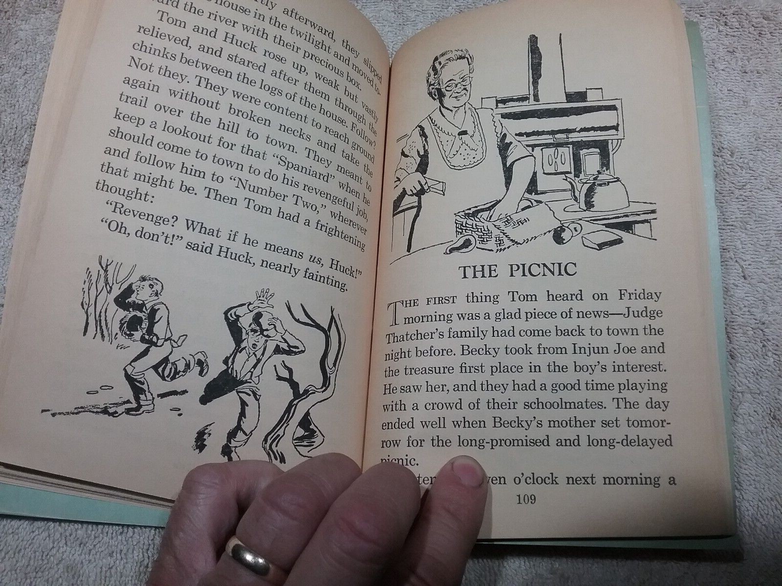 Vintage 1961 Book “TOM SAWYER To Read Aloud” 159 Pages Illustrated, Paperback