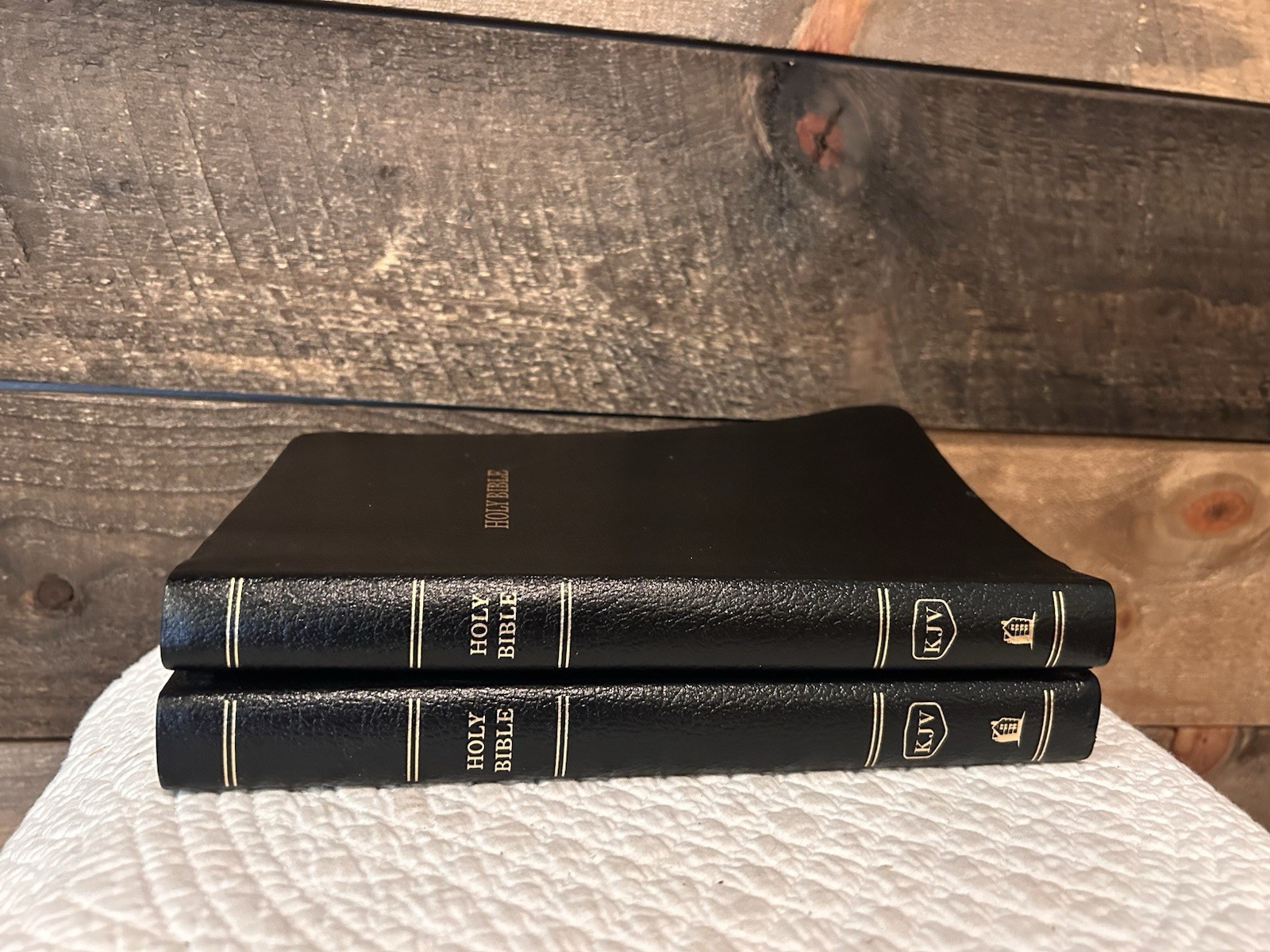 2-HOLY BIBLE King James Version • Reference Edition • Hendrickson Bibles KJV EUC