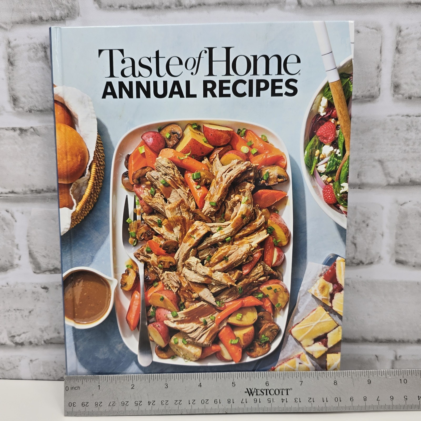 Taste of Home Annual Recipes 2025 Cookbook Hardcover Family Meals Cooking Ideas