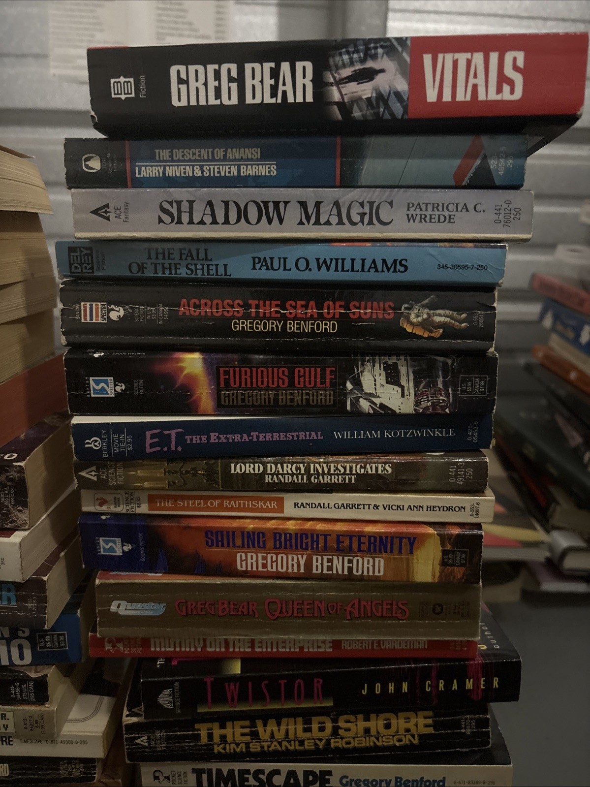 Huge Lot of 35 Vintage Sci-Fi/Fantasy PB Books ACE DEL REY TOR DAW