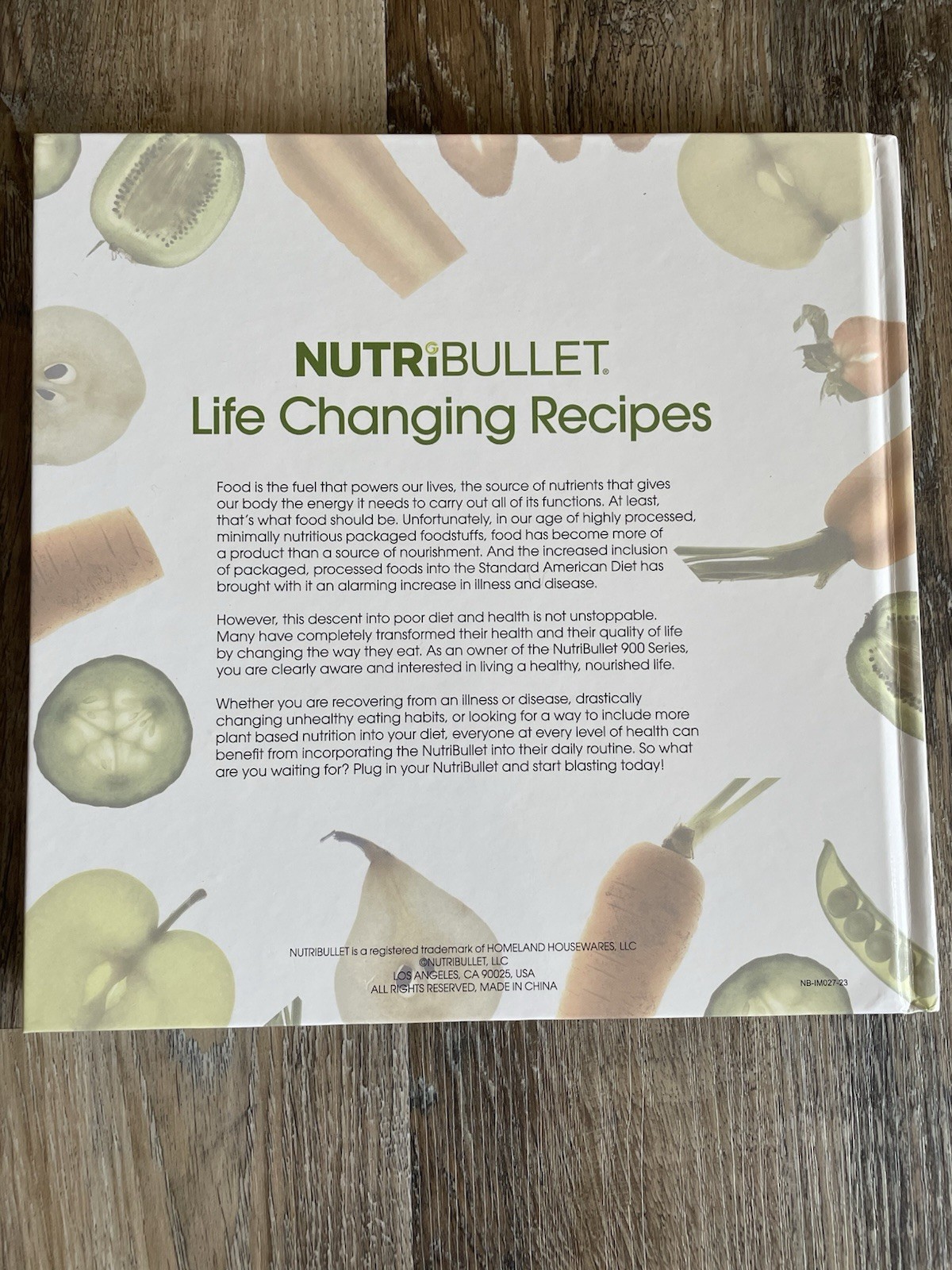 NUTRIBULLET LIFE CHANGING RECIPES HARDBACK COOKBOOK 152 PAGES GREAT RECIPES!