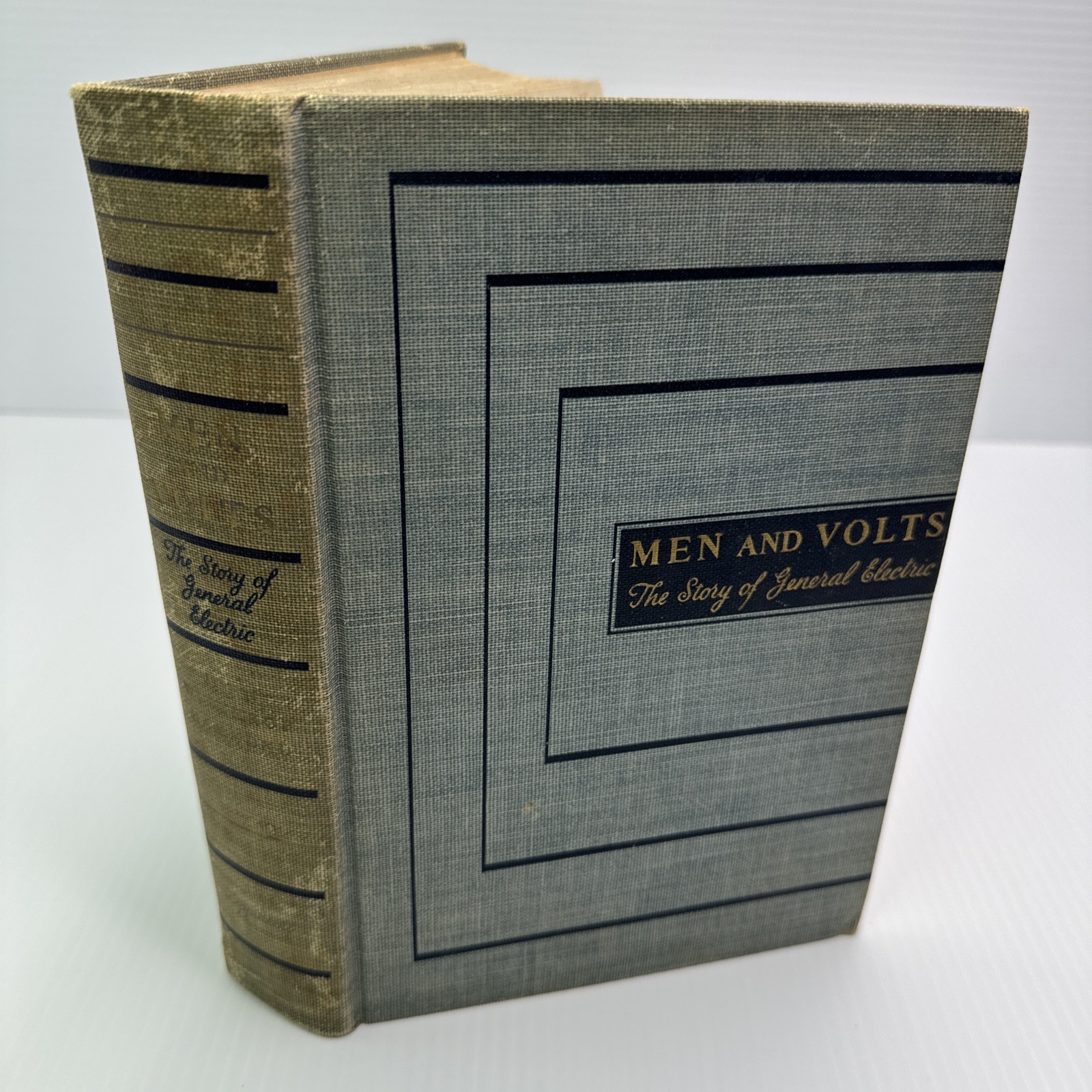 Men and Volts The Story of General Electric John Winthrop Hammond 1941 Hardcover