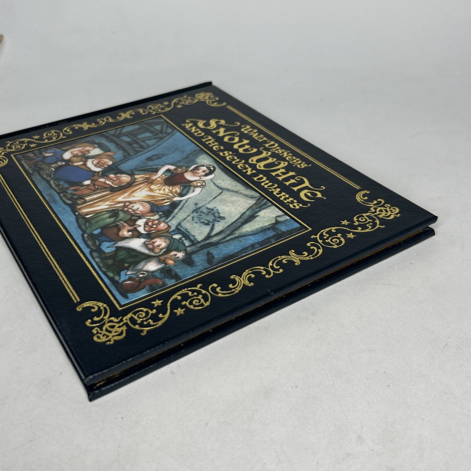 WALT DISNEY’S SNOW WHITE AND THE SEVEN DWARFS (2009) Easton Press Leather 1st Ed