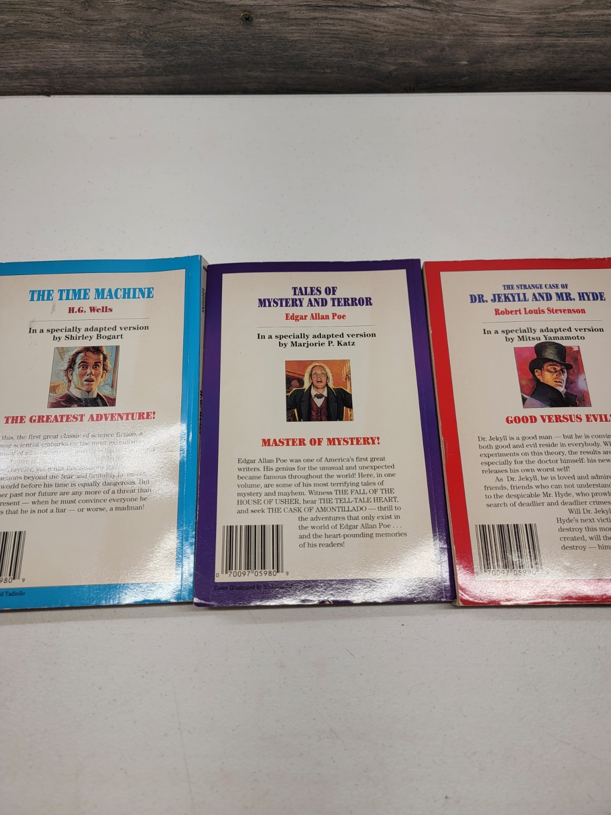 (3 Book Lot) Illustrated Classics H G Wells – Robert Louis Stevenson Books