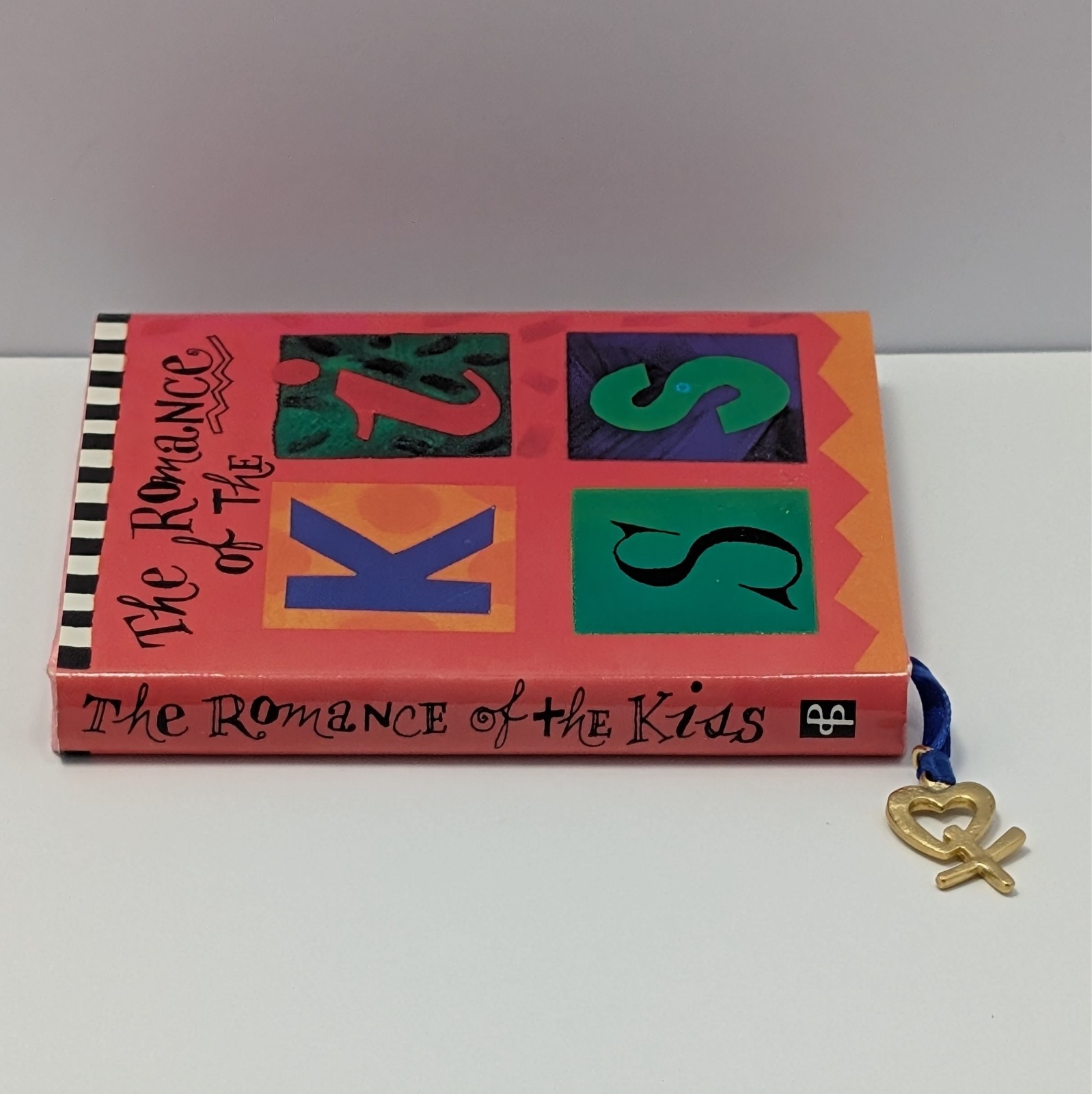 The Romance of the Kiss Peter Pauper Press 1996 Charming Keepsake Mini Book
