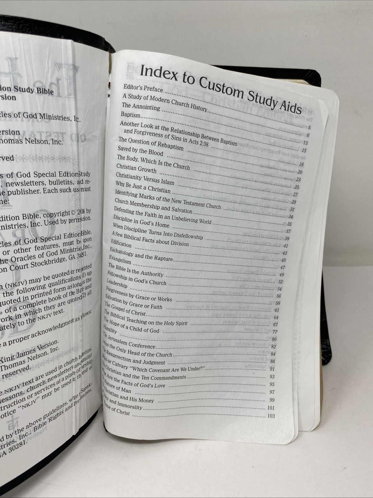 Rare “Oracles of God” Special Edition NKJV Open Bible Christian Ed Thumb Indexed