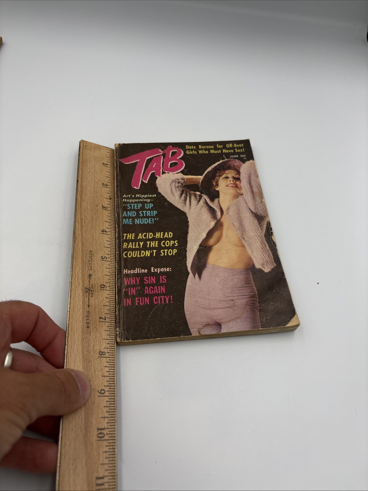 TAB “THE POCKET PICTURE MAGAZINE” June 1968 VINTAGE EROTIC BOOK