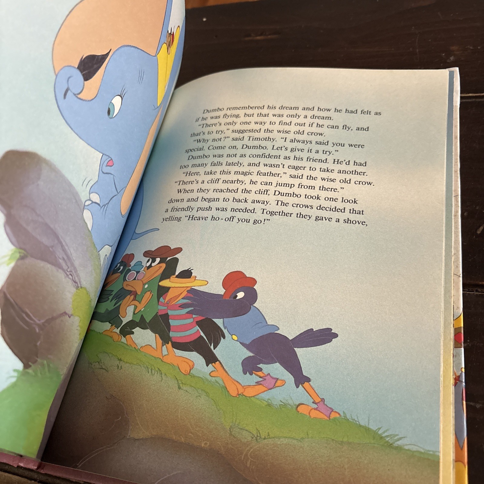 Dumbo by Disney Staff (1987, Hardcover)