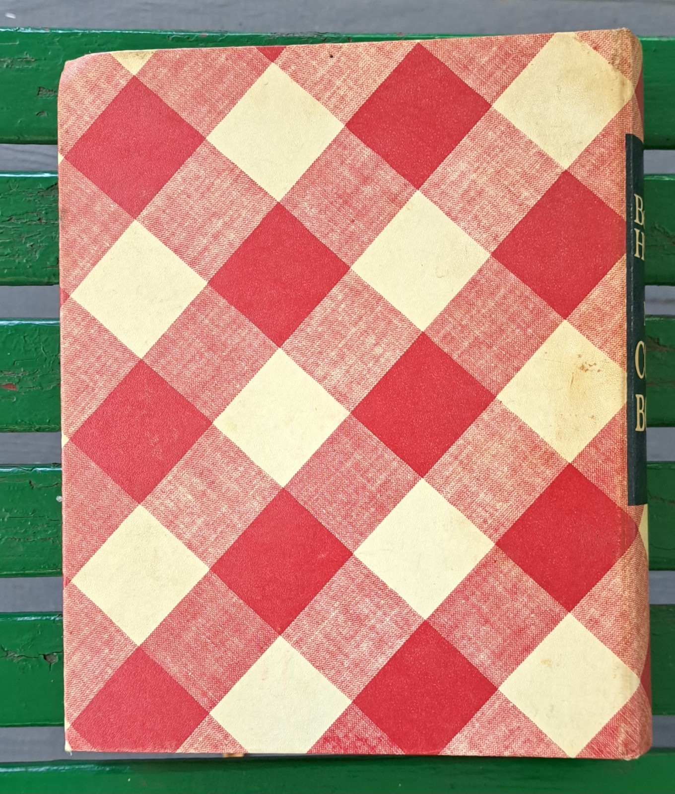 Better Homes and Gardens New Cookbook. 5 Ring Notebook.