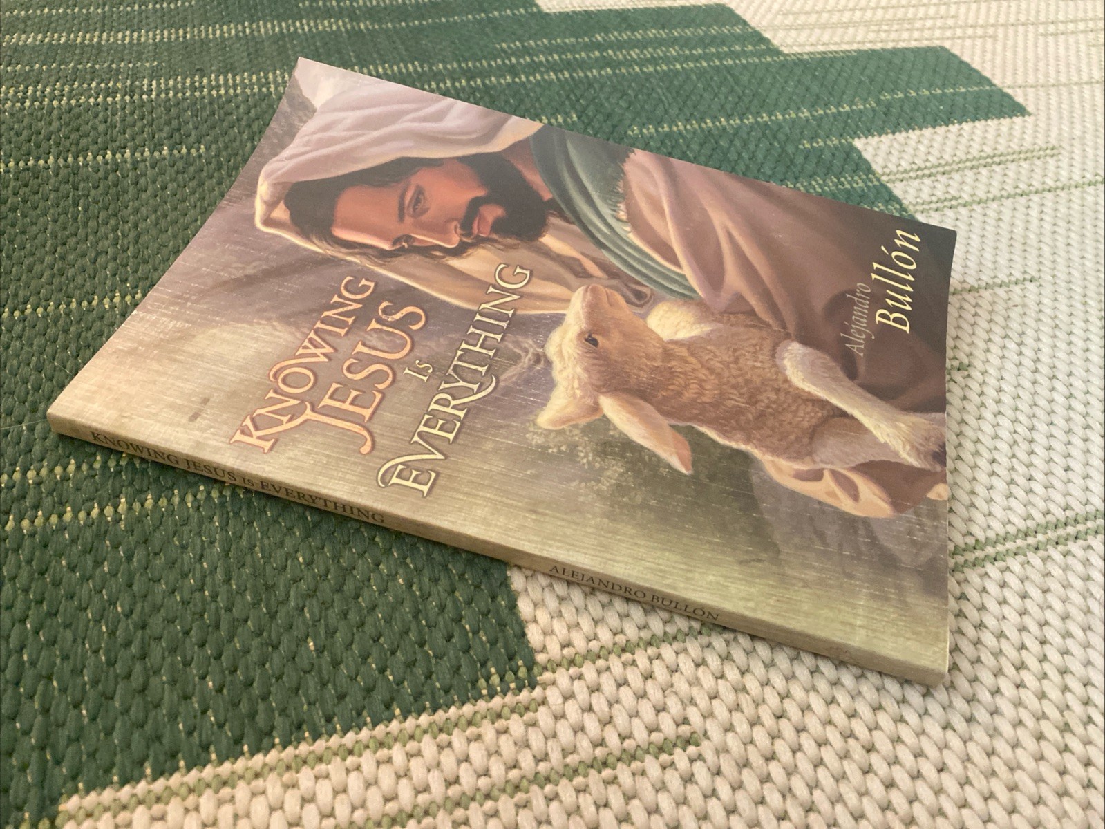 Knowing Jesus Is Everything by Bullon, Alejandro