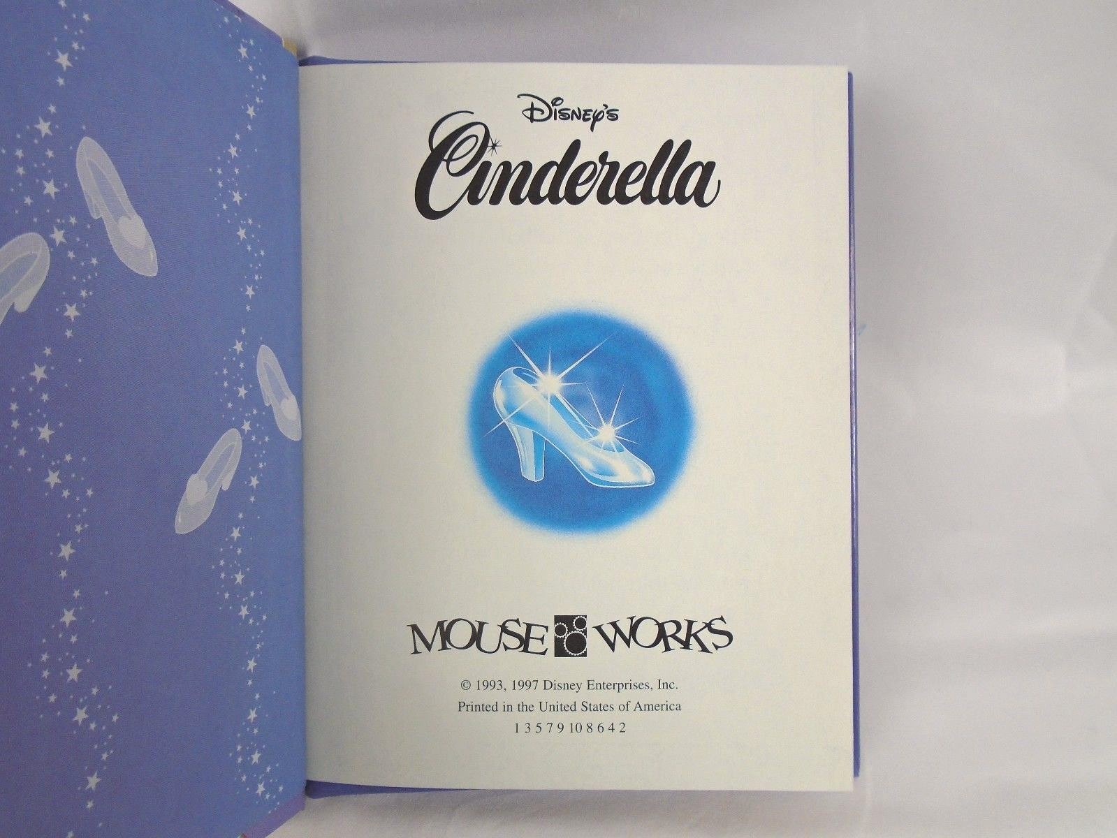 Disney’s Cinderella Mouse Works Hard Cover Book 397B