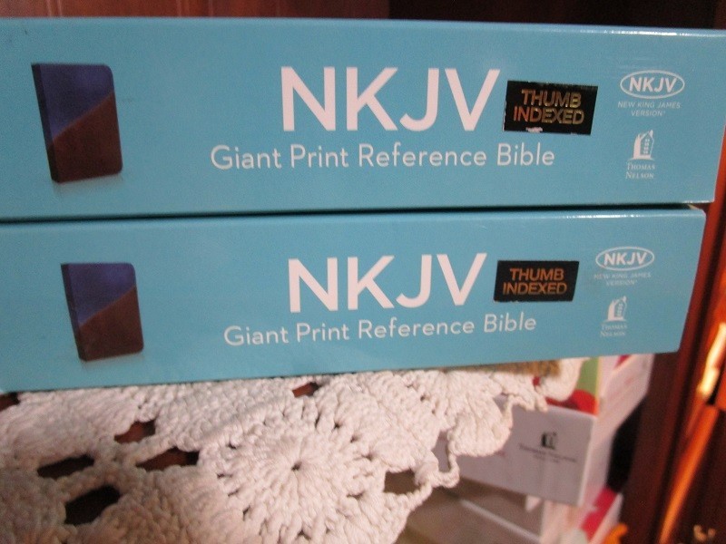 NKJV Reference Bible -Giant Print 13pt *INDEXED* Navy/Brown Imit Leather NEW!