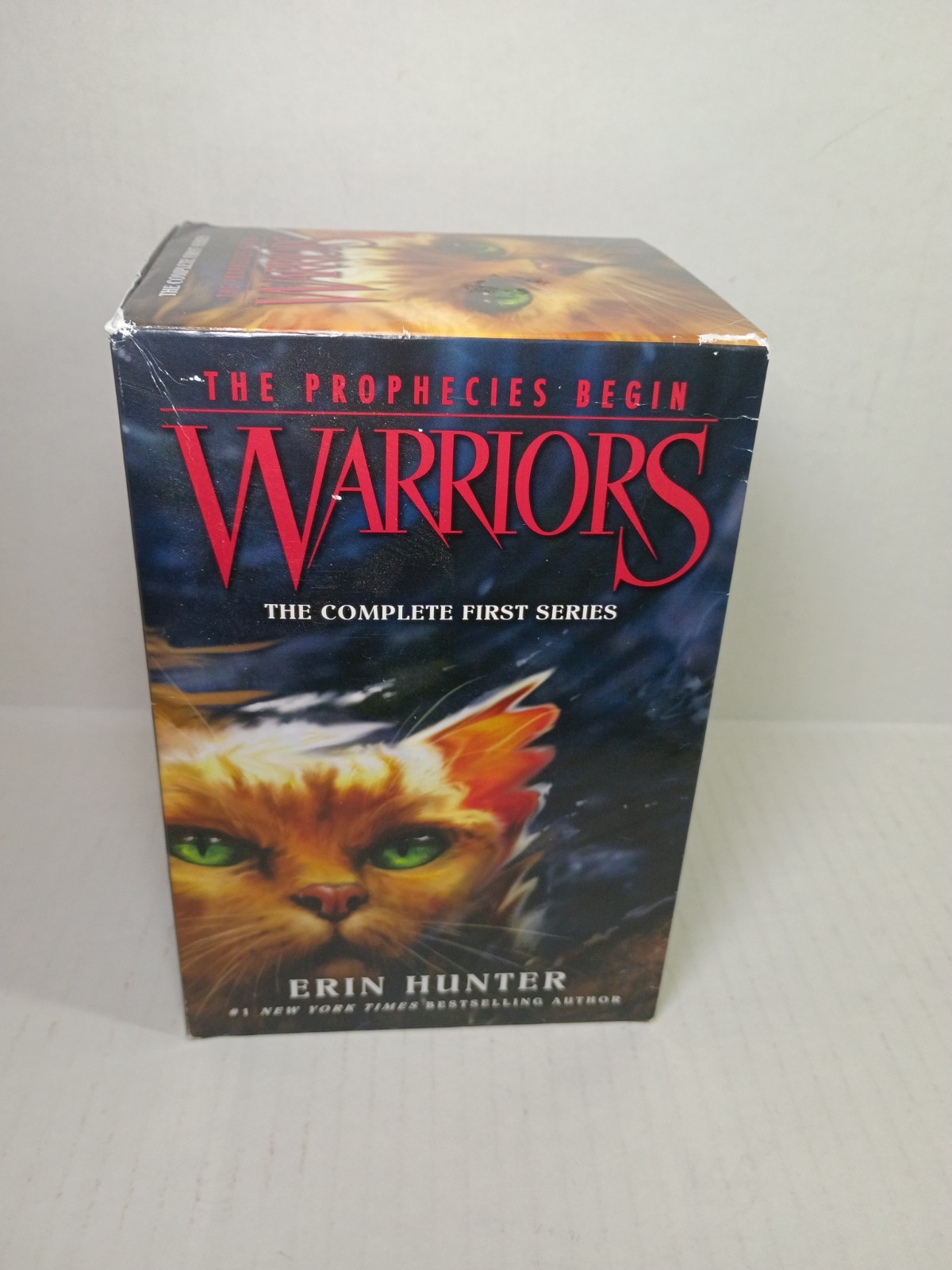 Warriors Box Set: Volumes 1 to 6: Complete First Series Paperback Erin Hunter