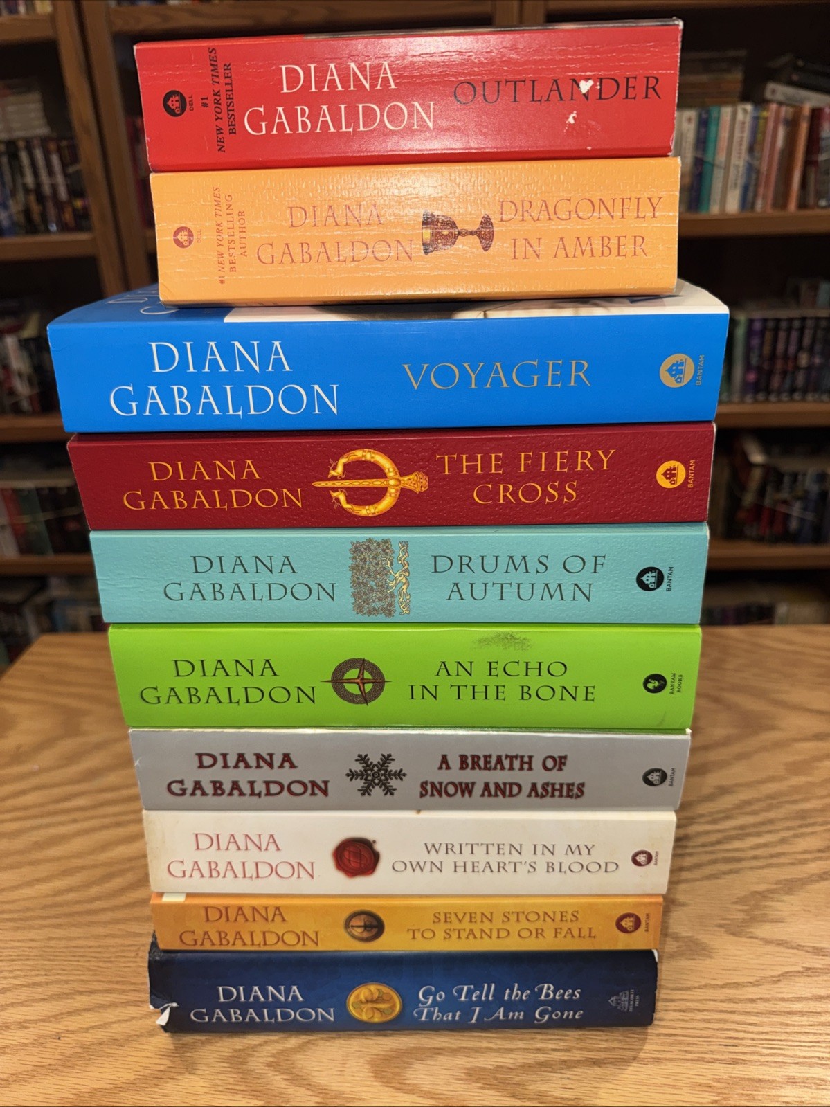 Outlander Series complete set 9 Diana Gabaldon 1 is a hardcover + bonus book