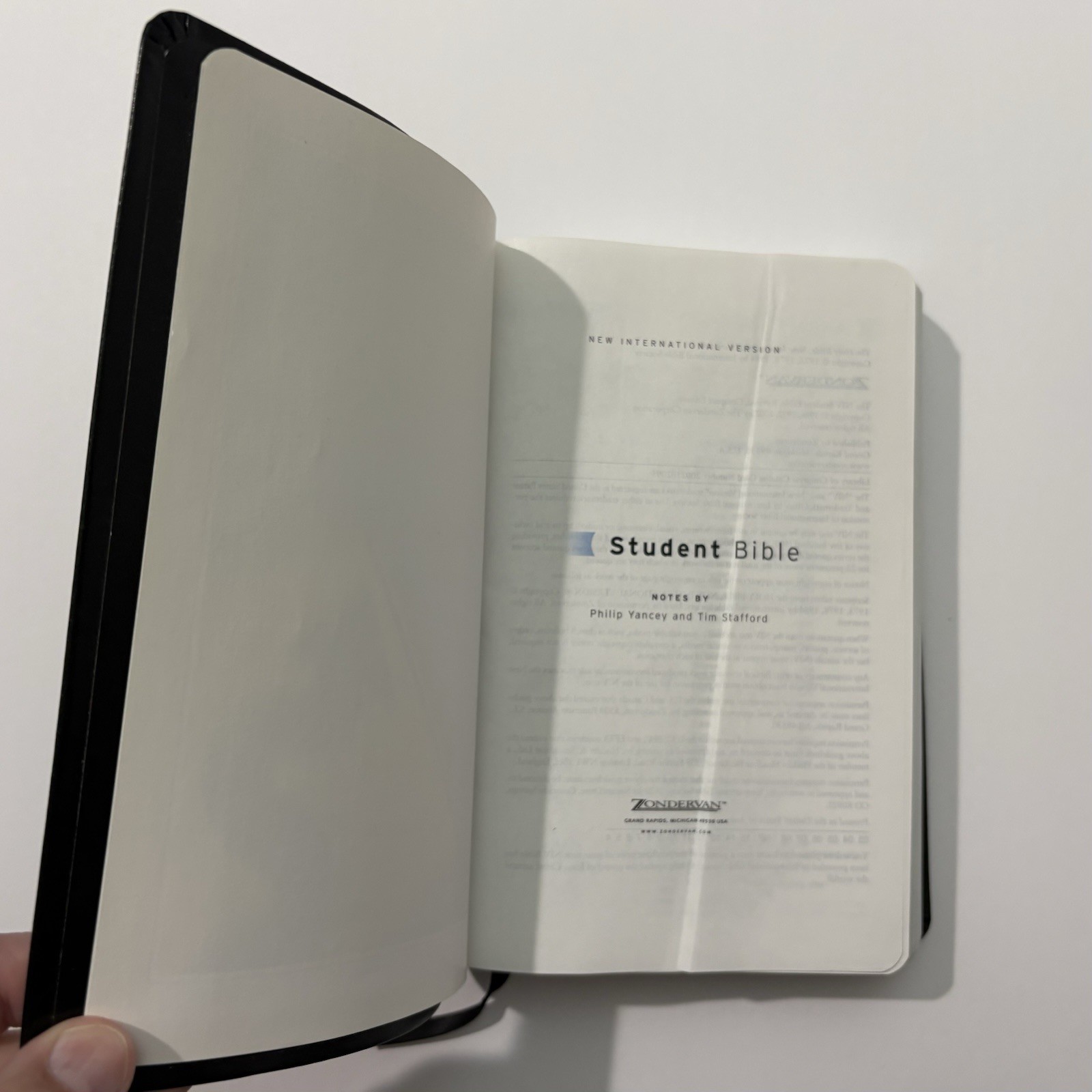 Like New NIV Student Bible Black Bonded Leather