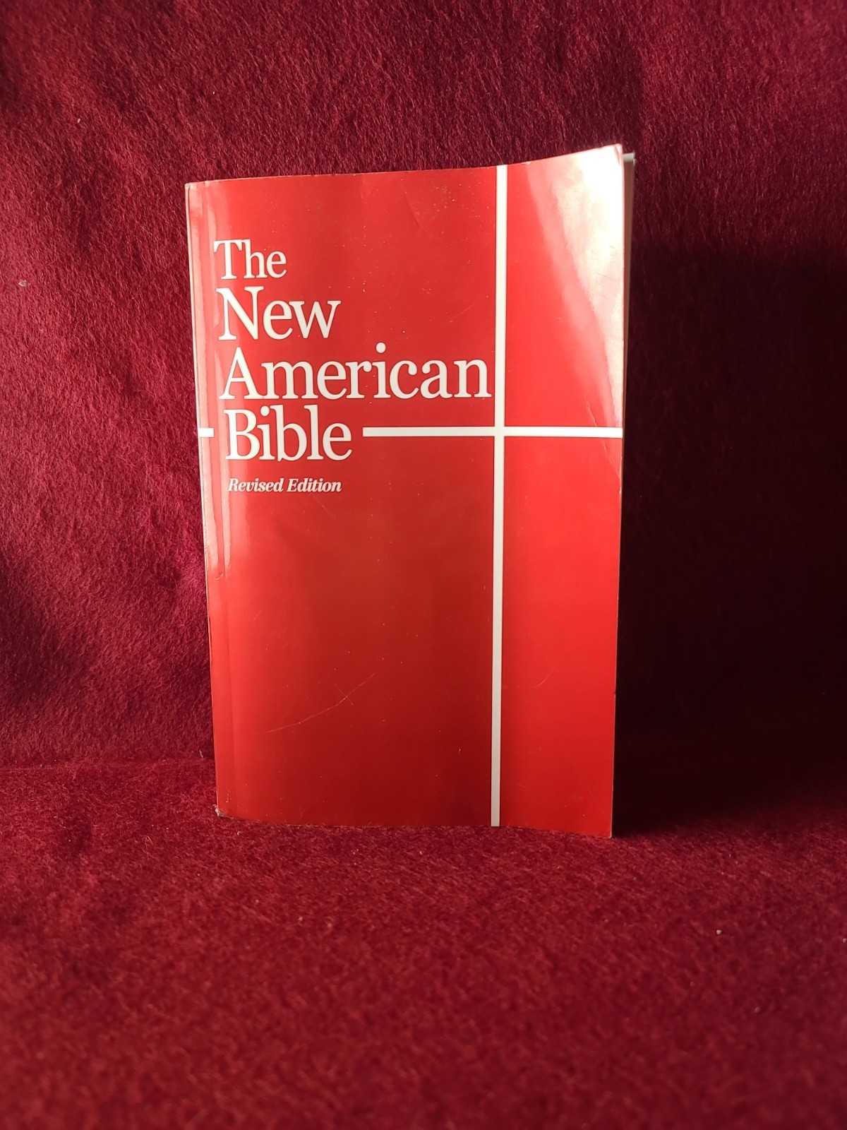NEW AMERICAN BIBLE REVISED EDITION, PAPERBACK, 2011 BY WORLD CATHOLIC PRESS