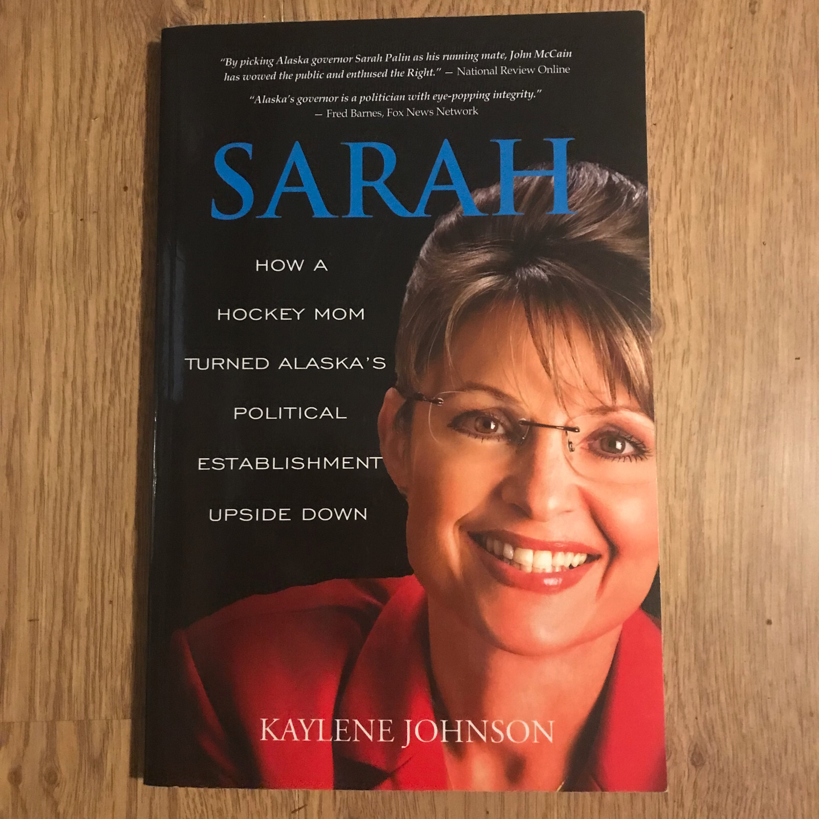 Sarah by Kaylene Johnson. Softbound, 2008, 158 pages, illustrat, VG+