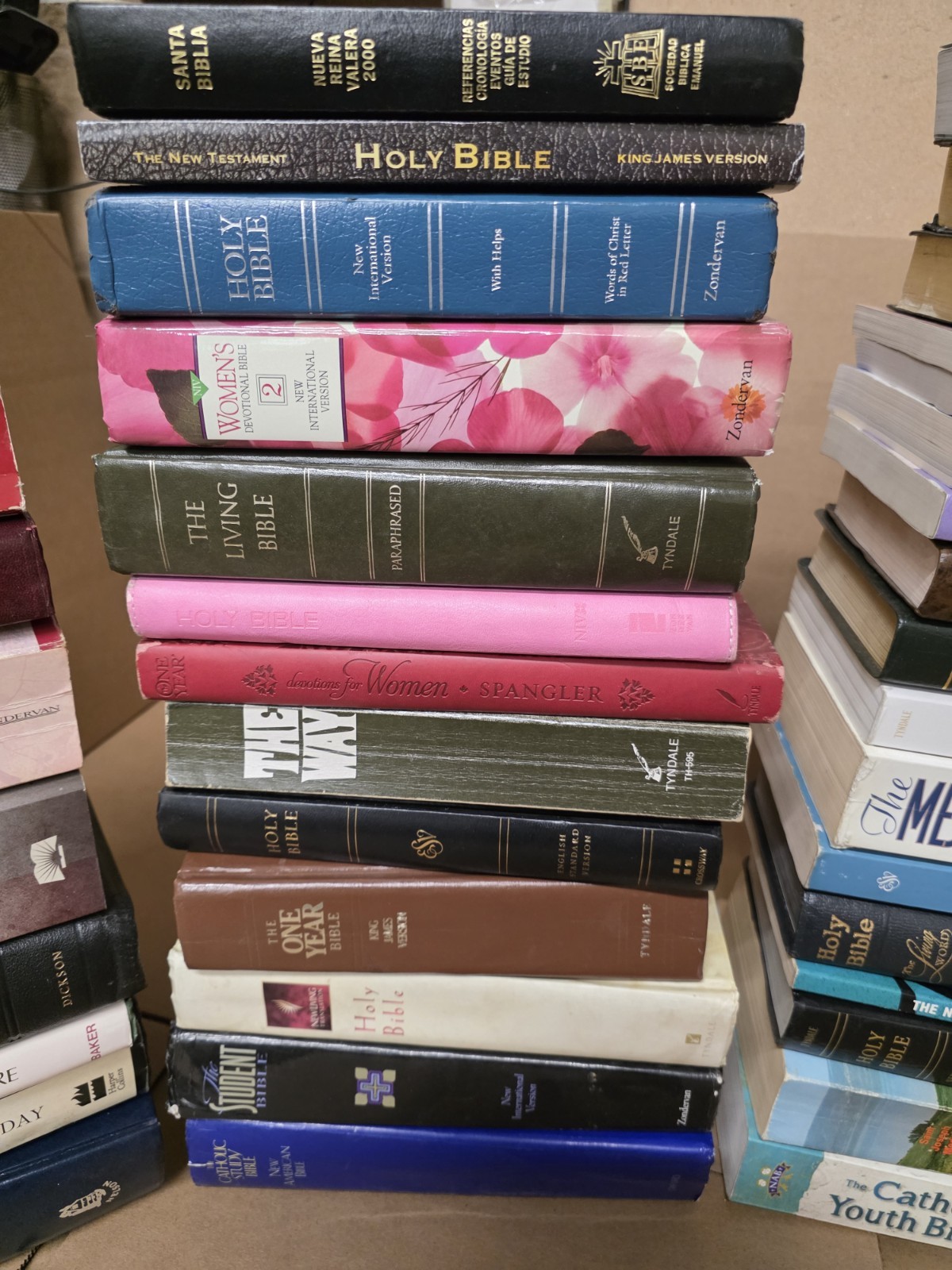 Lot of 5 NEW Testament Bibles NIV KJV KING JAMES Full Canon Books MIX UNSORTED