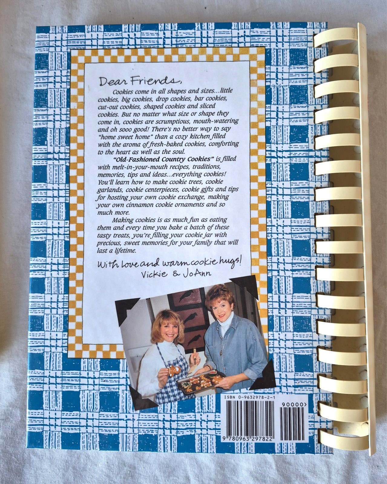 Mint Set of 4 Gooseberry Patch Cookbooks Pre-Owned Excellent Condition