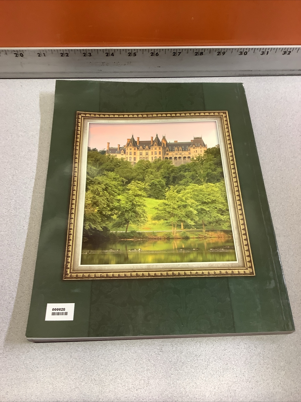 2012 Biltmore An American Masterpiece by Rachel Carley 135 pages Full Color