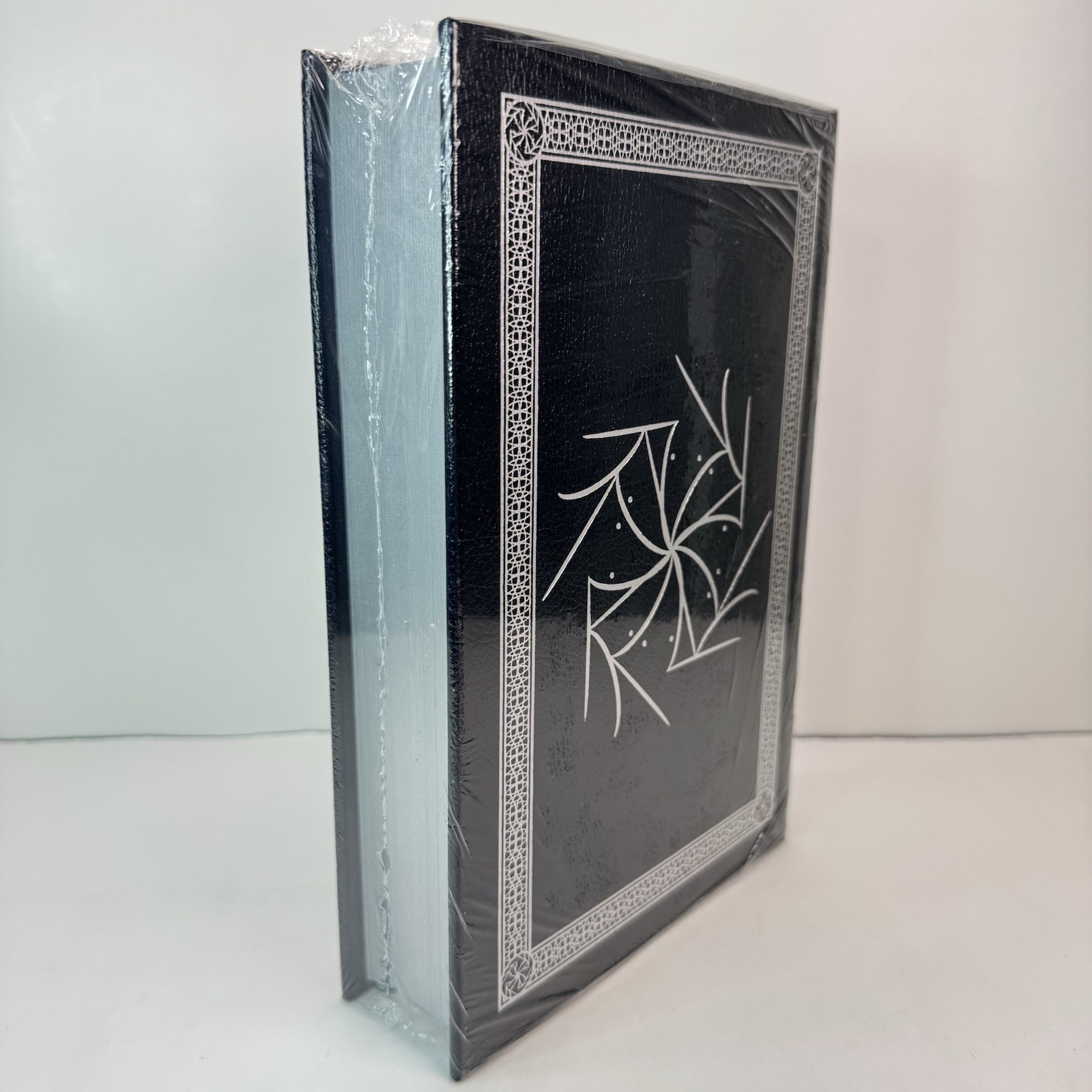 SIGNED Leather bound ELANTRIS 10th Anniversary Edition Brandon Sanderson SEALED