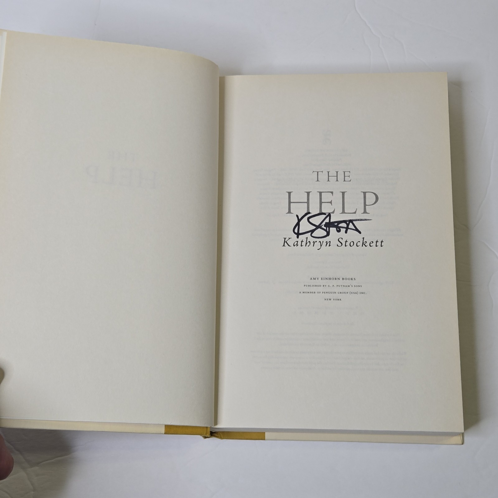 THE HELP Kathryn Stockett *SIGNED* 1st Edition, 31st Printing 2009 Hardcover DJ