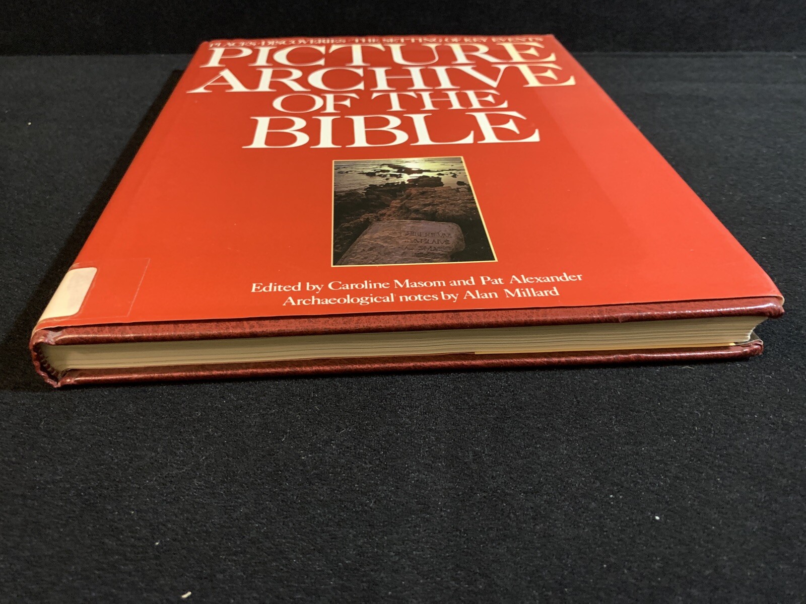 PICTURE ARCHIVE OF THE BIBLE. Hardback by Alan Millard 1987 hardcover