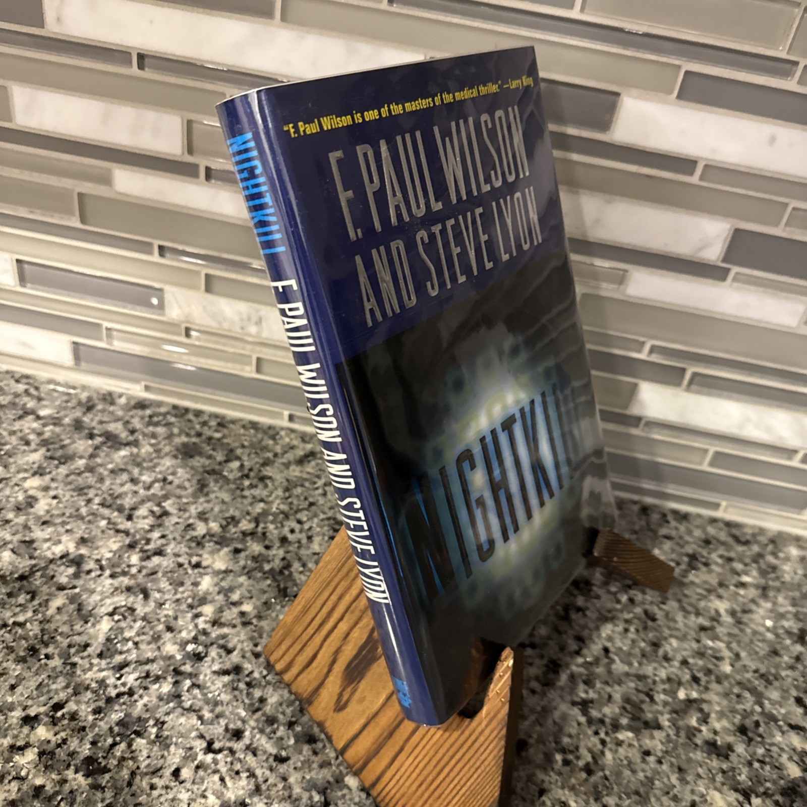 Nightkill – F. Paul Wilson & Steve Lyon – First Edition HCDJ Medical Thriller