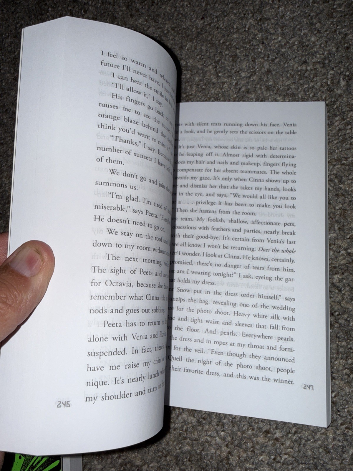 Hunger Games Trilogy: Propaganda Edition Suzanne Collins Neon Scholastic *READ*