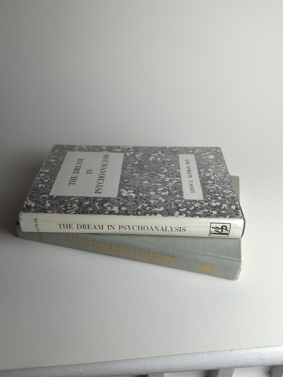 Lot 2 Psychoanalysis Dream Books Altman Dream in Psychoanalysis Grinstein Freud