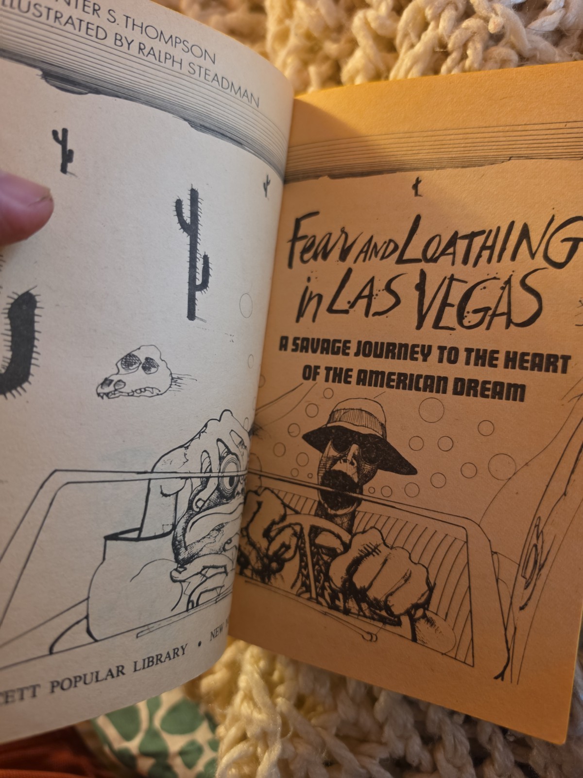 Fear & Loathing In Las Vegas Hunter S Thompson 1971 Popular Library Edition Book