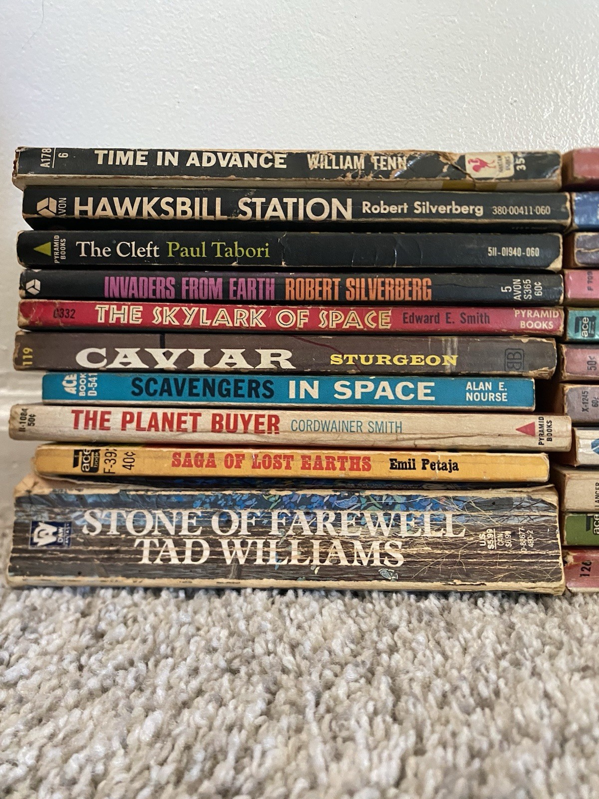 Lot Of 33 Vtg 50s 60s 70s Sci-fi Fantasy Horror Pulp Fiction Paperback Novels