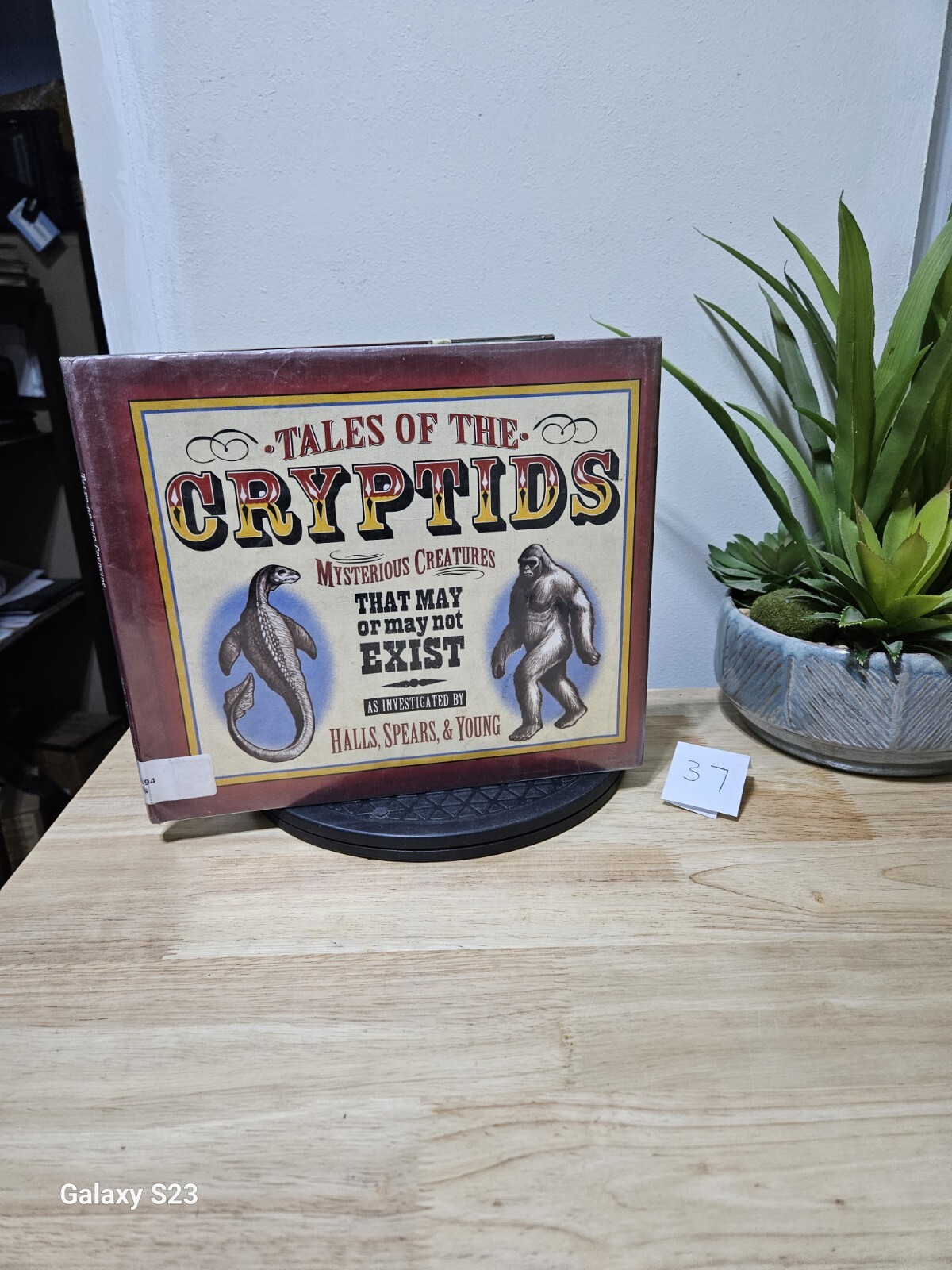 Tales of the Cryptids: Mysterious Creatures That May or May Not Exist 2006