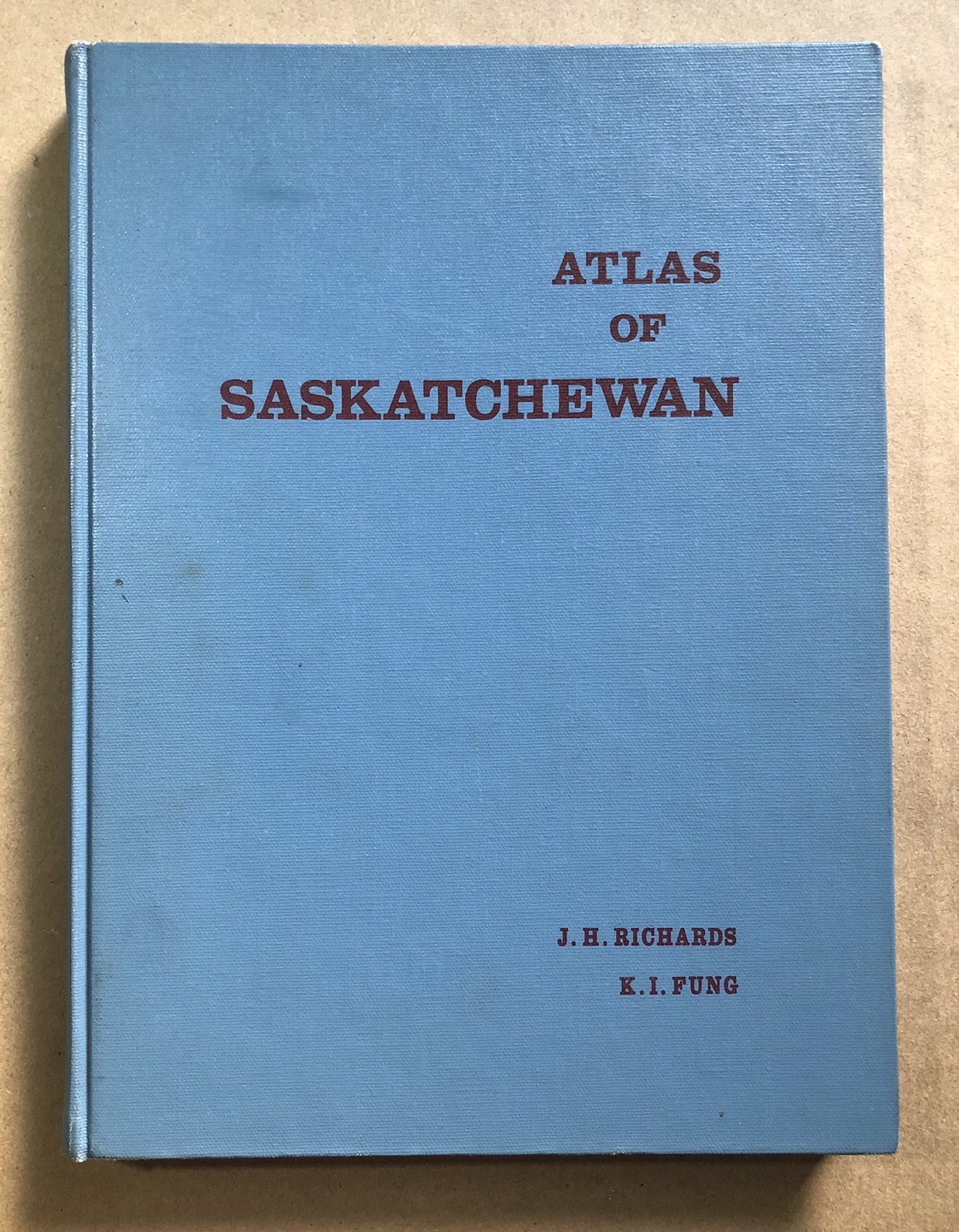 Atlas of Saskatchewan, 1969 Vintage Hardcover (10” x 13.5″) VG!