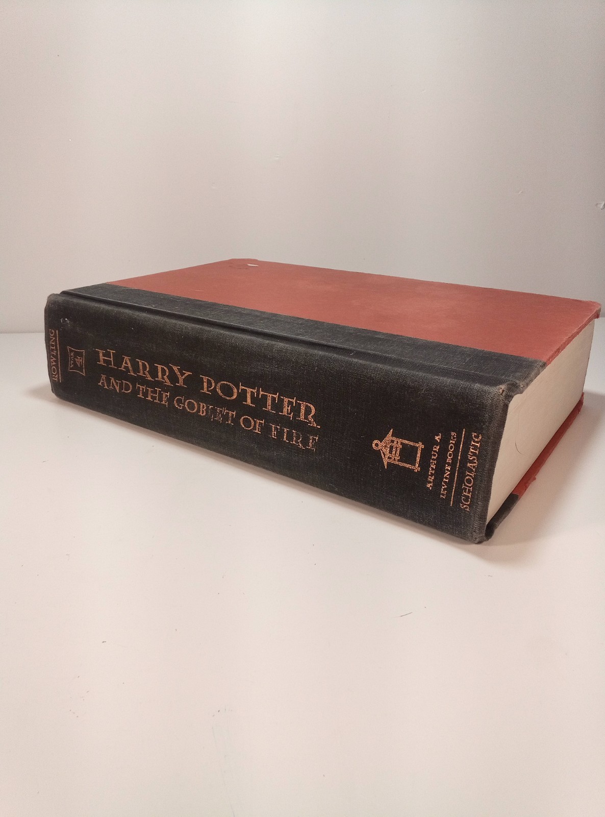 Harry Potter and the Goblet of Fire J.K. Rowling Arthur A. Levine (L-21)