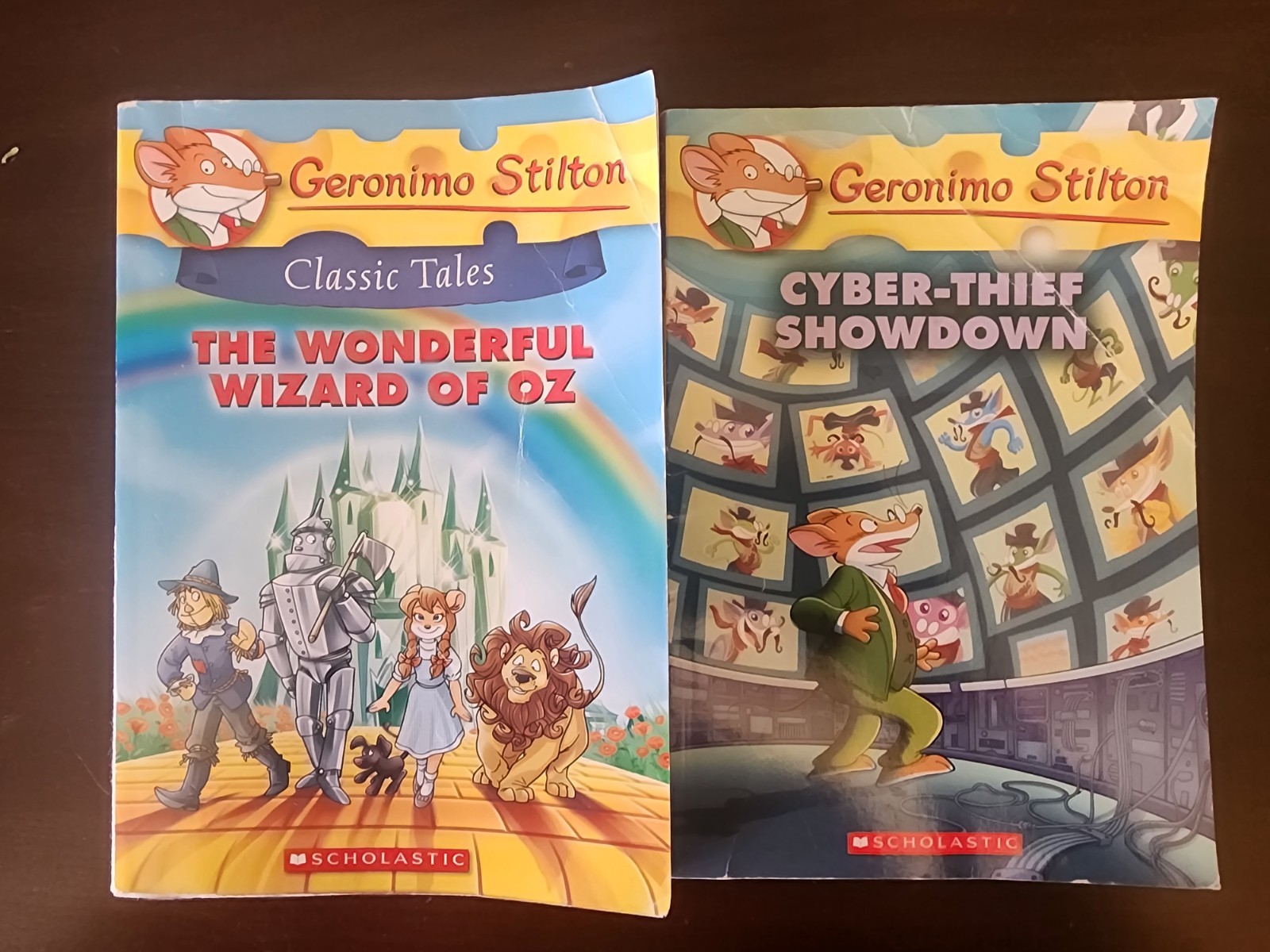 Lot of 2 Geronimo Stilton Paperbacks – Cyber-Thief Showdown & the Wizard of Oz