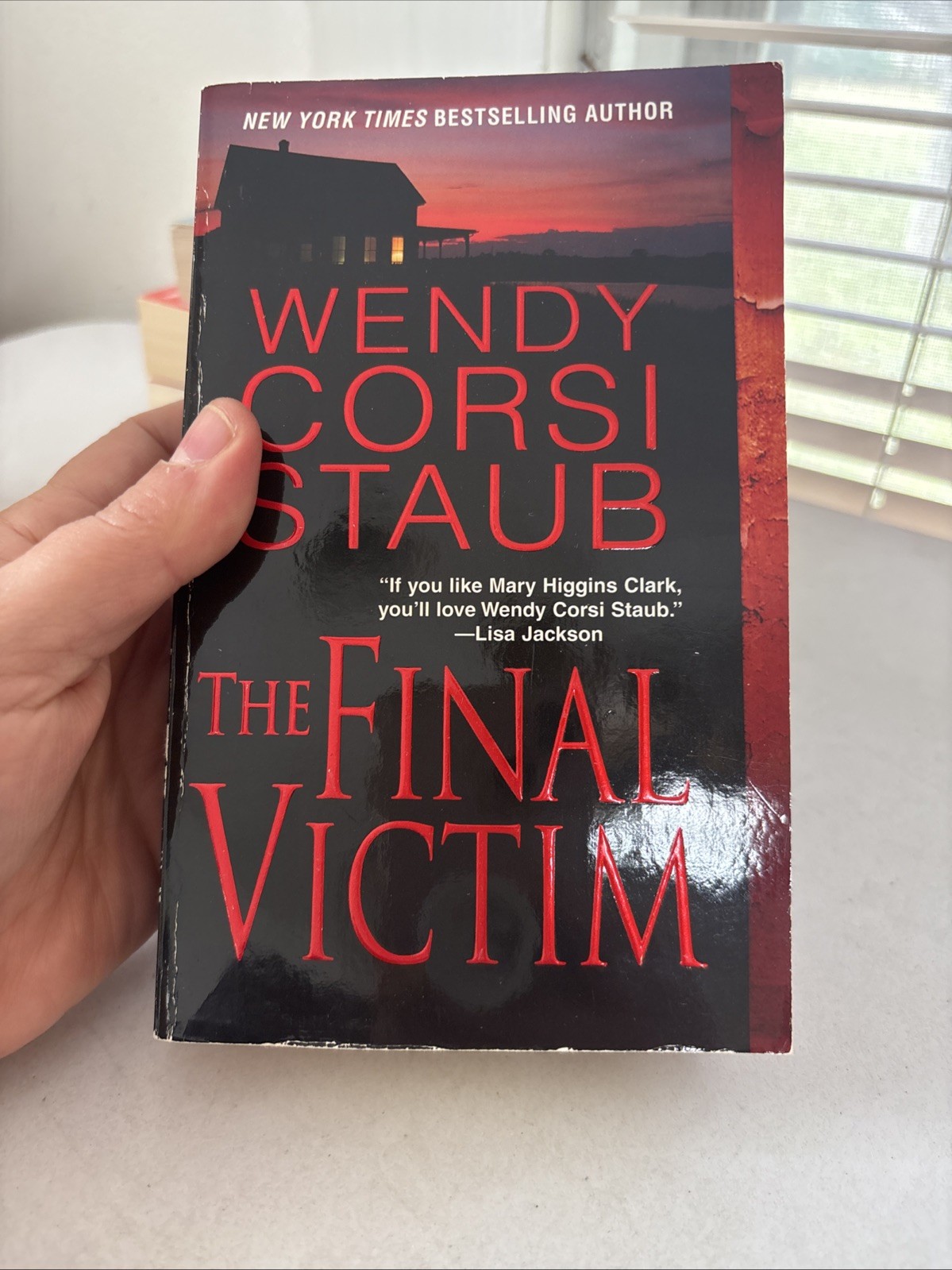 Lot of 10 – Mystery and Thrillers – Mixed Authors – FREE SHIPPING
