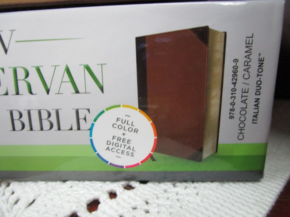 NIV 2011 Study Bible -Chocolate/Caramel – r$79.99- SALE!! SLIGHTLY IMPERFECT