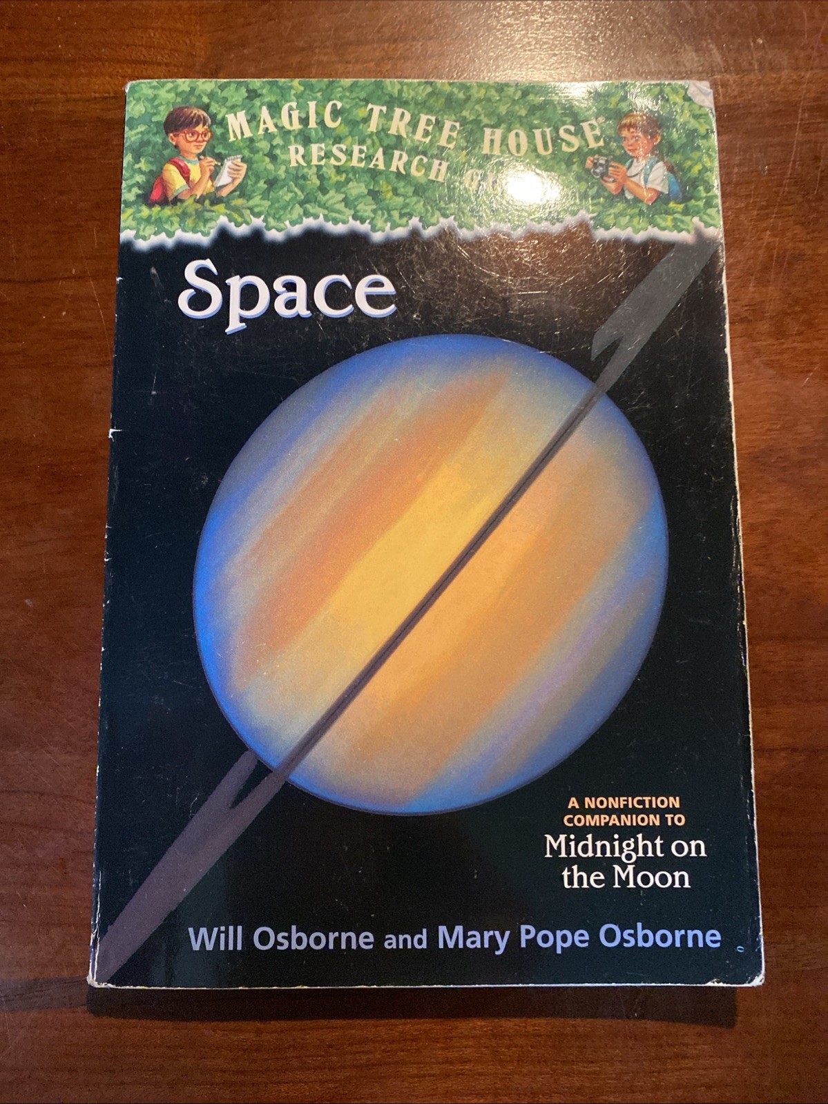 VINTAGE 2002 – Space : A Nonfiction Companion to Magic Tree House #8