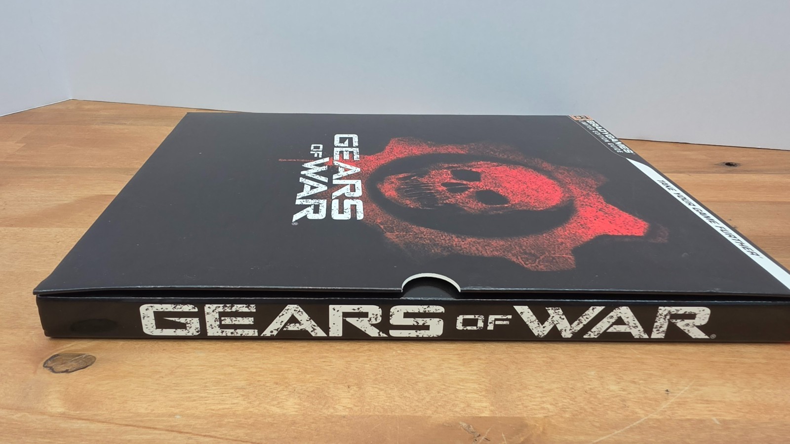 Gears of War Limited Edition Strategy Guide by BradyGames XBOX 360