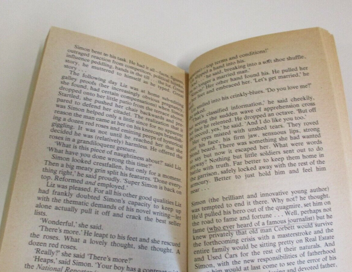 The Journalist – Robert Macklin – Book of the Film – Vintage – 152 Pages – 1979