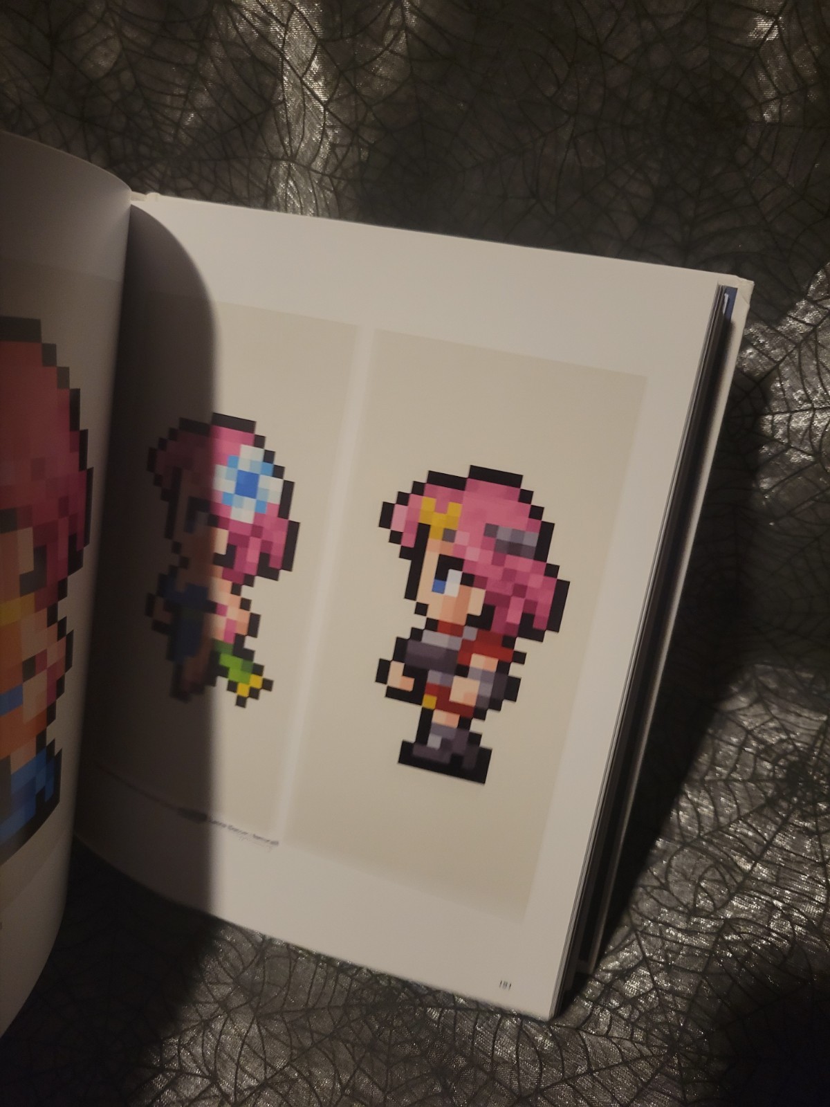 FF DOT. the Pixel Art of Final Fantasy Square Enix 2020 Hardcover 8bit NES Game